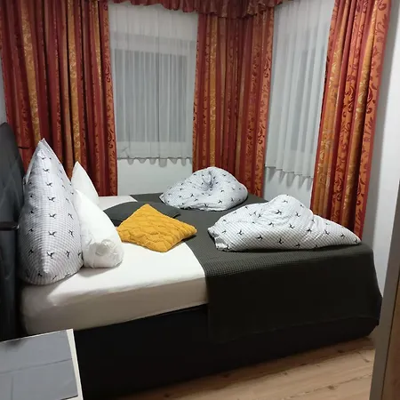 Lara Apartment
