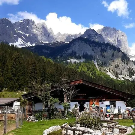 Lara Apartmán