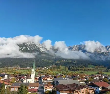 Lara Scheffau am Wilden Kaiser