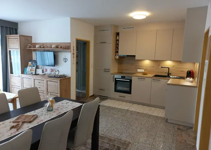 Lara Scheffau am Wilden Kaiser