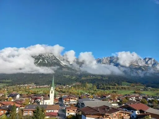 Lara Scheffau am Wilden Kaiser